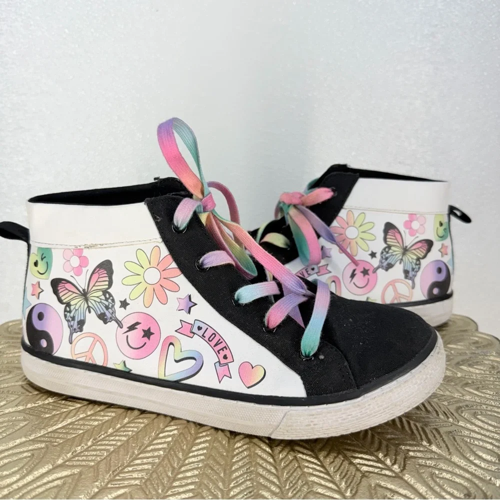 The Children’s Place‎ Girls High Top Sneakers Hearts Size 4